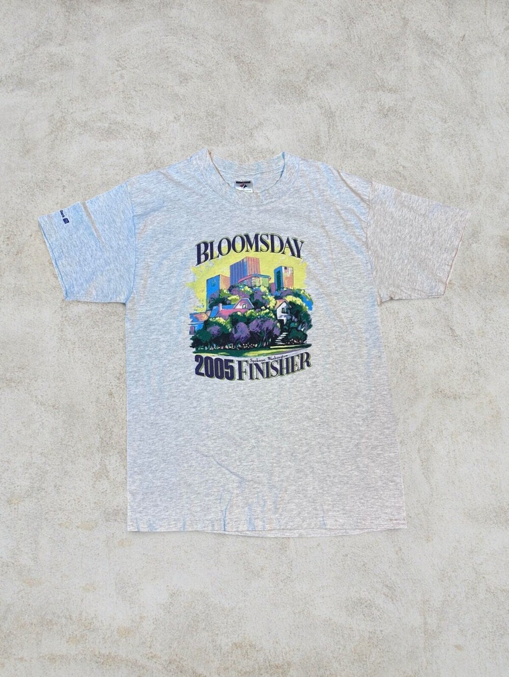 Vintage 2005 Bloomsday Marathon Spokane Graphic T Shirt Jerzees Y2K Sz L
